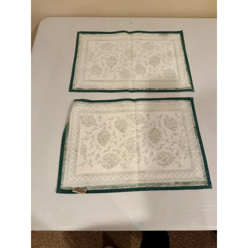 Lot of 2 Pomegranate Lexington‎ KY Artichoke Placemats Block Print 13x19 Cottage